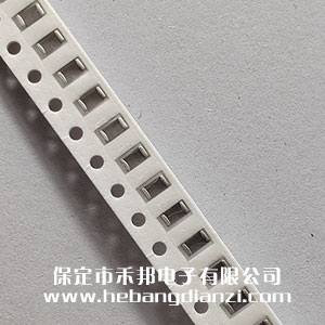 270pF 1206  250V